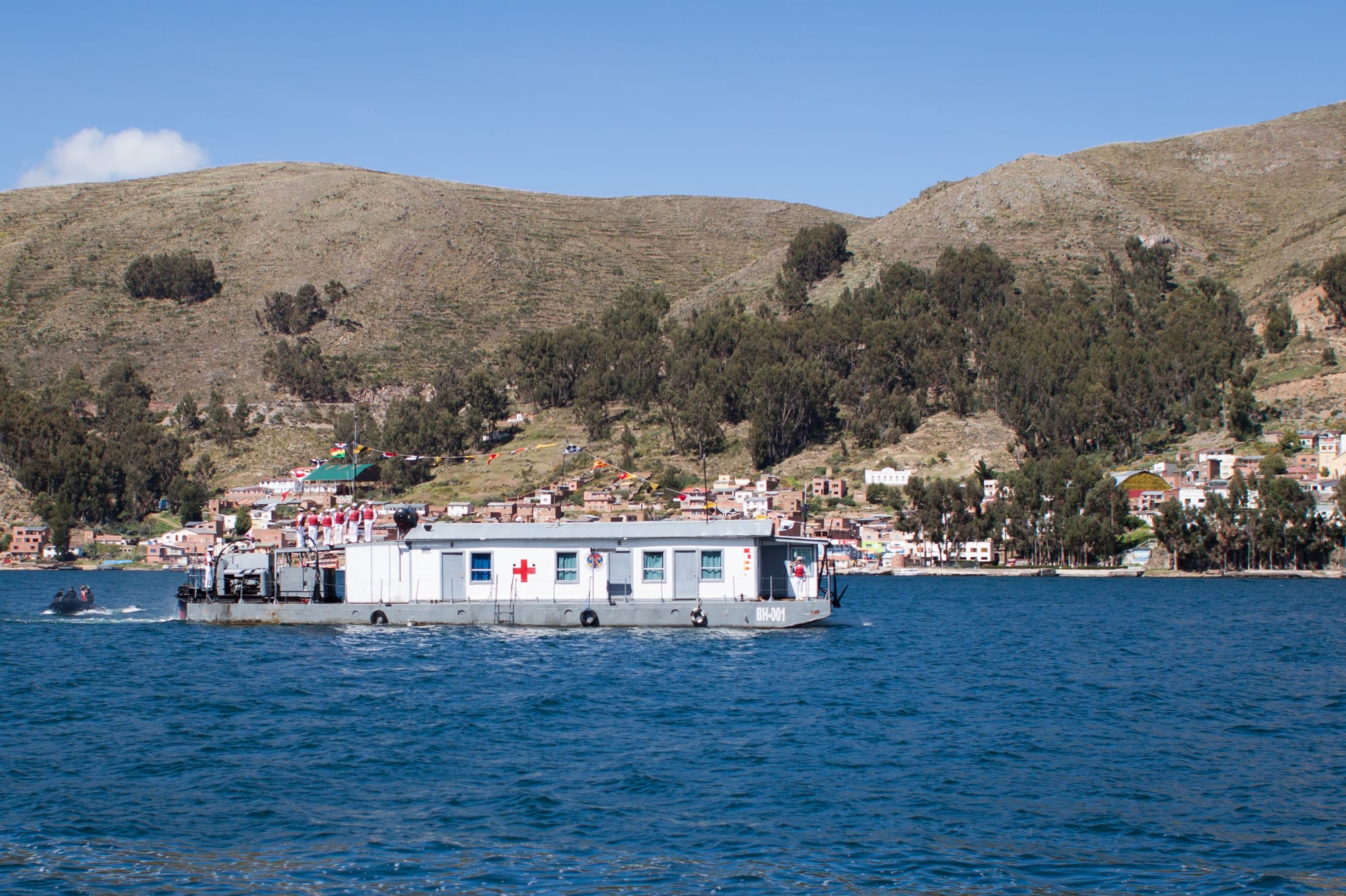 This hospital ship is confined to the lake I guess